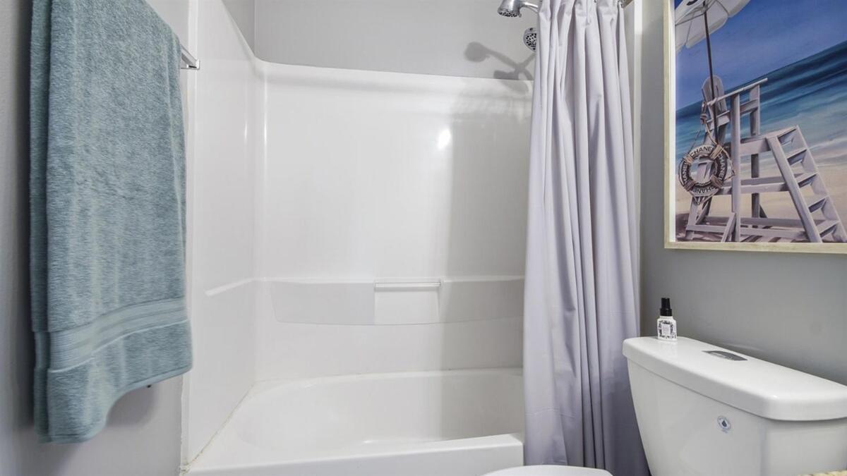 Apartment Penthouse At Laketown Wharf In Pcb! 2132 Panama City Beach