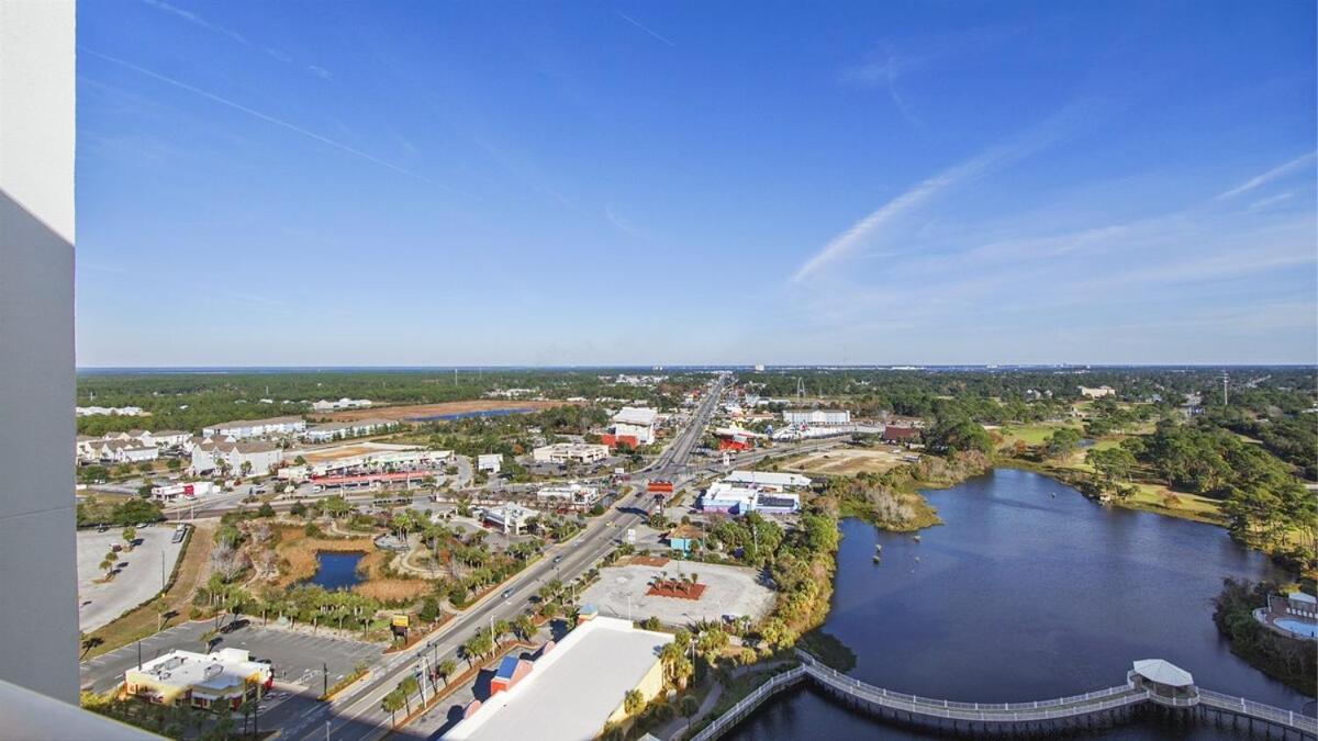 Apartment Penthouse At Laketown Wharf In Pcb! 2132 *