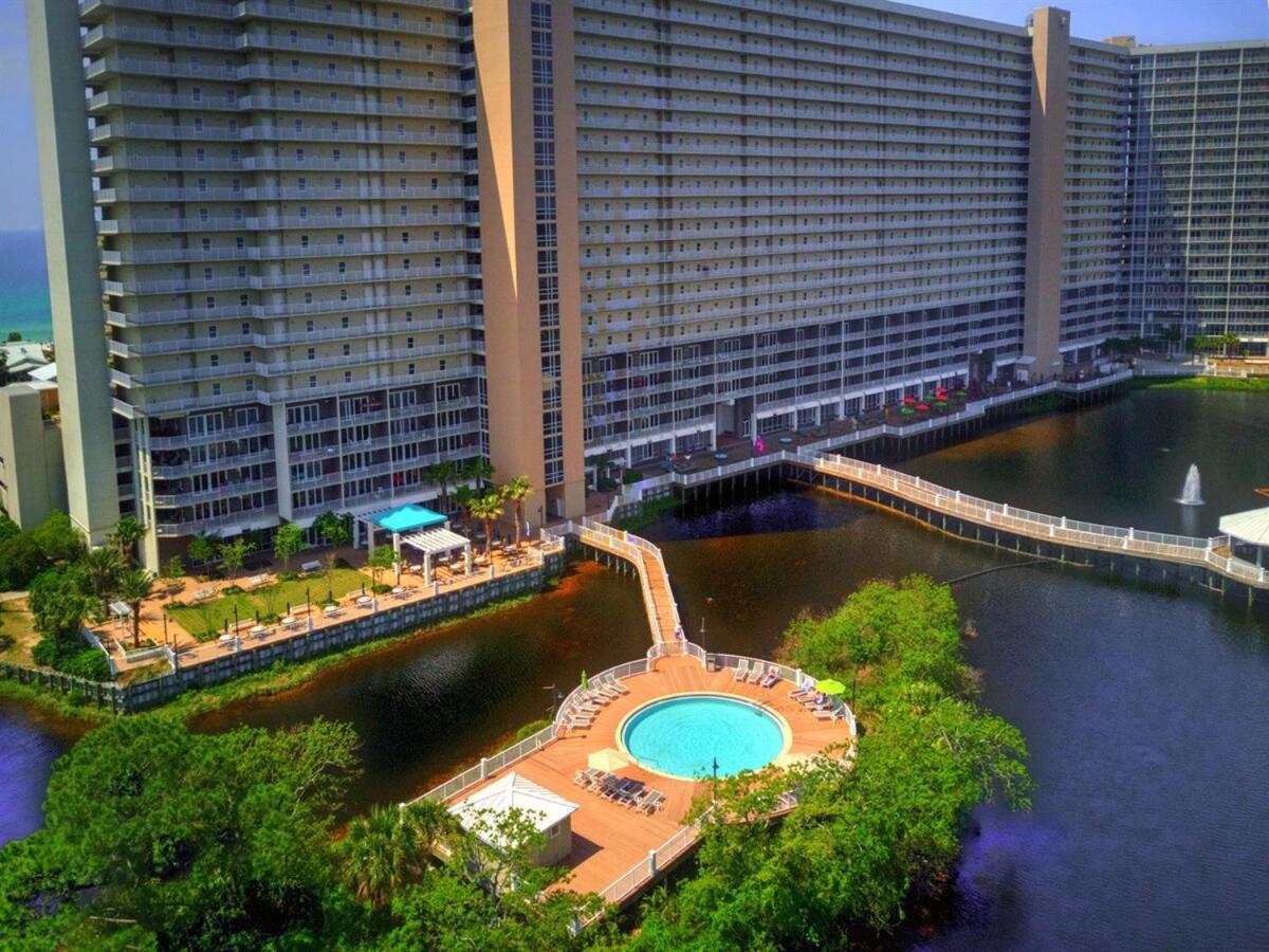 Apartment Penthouse At Laketown Wharf In Pcb! 2132