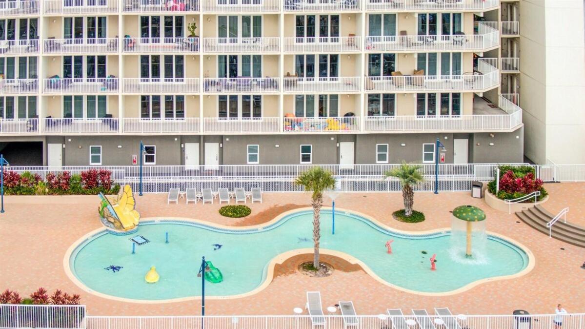 Apartment Penthouse At Laketown Wharf In Pcb! 2132 Panama City Beach