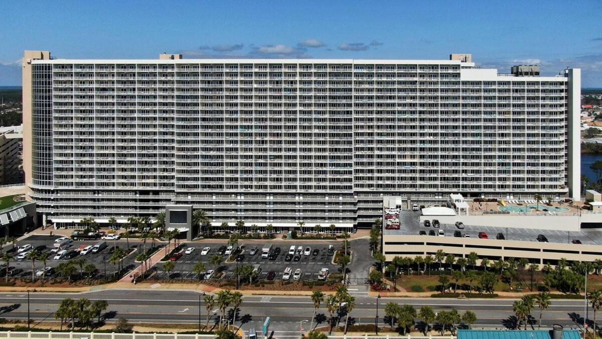 Apartment Penthouse At Laketown Wharf In Pcb! 2132 Panama City Beach